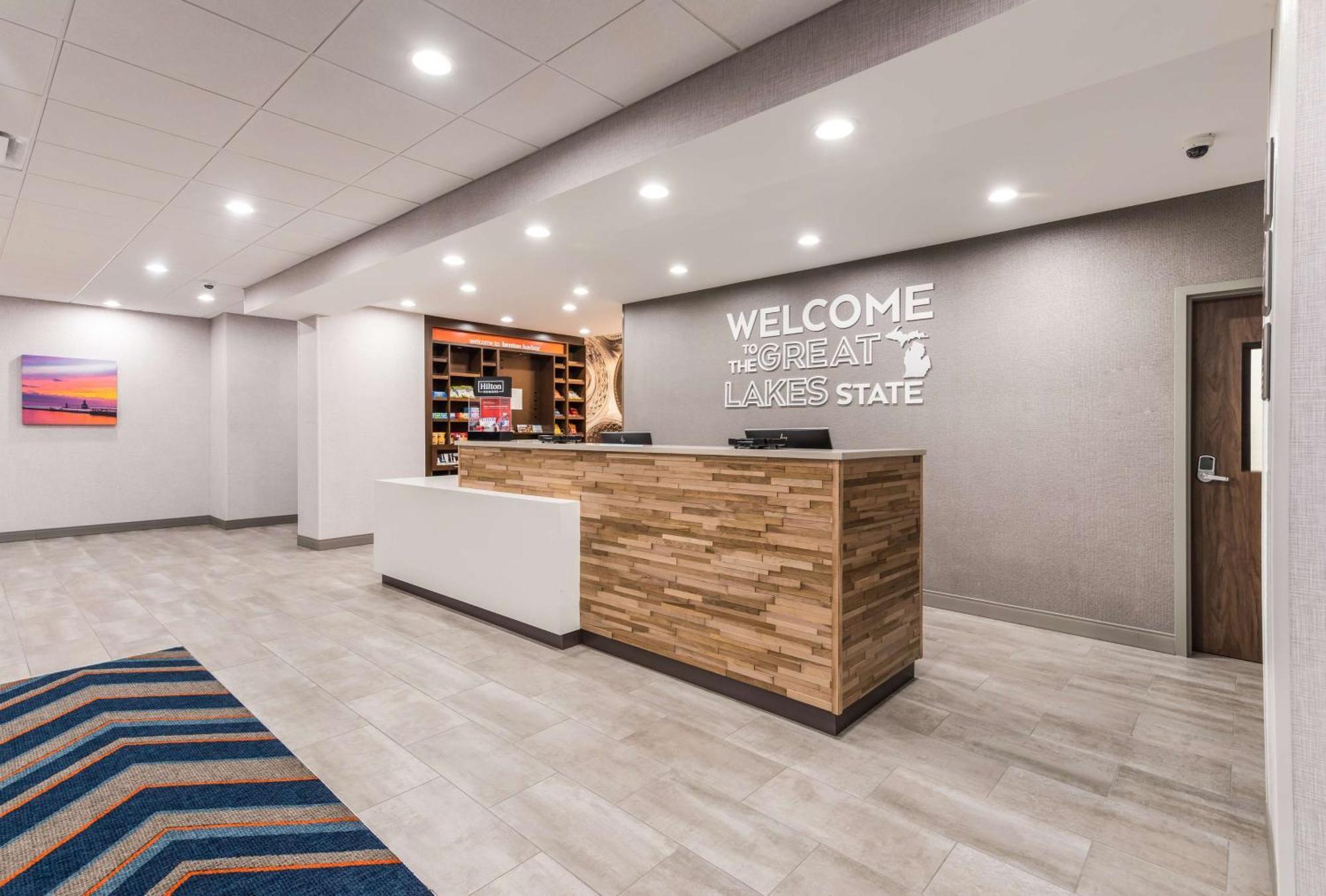 Hampton Inn & Suites Benton Harbor, Mi Ngoại thất bức ảnh